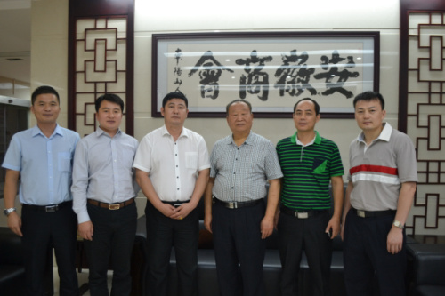 何虎将军莅临商会指导工作