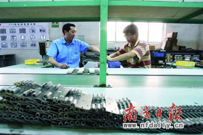 上半年小微企业 减税逾7000万